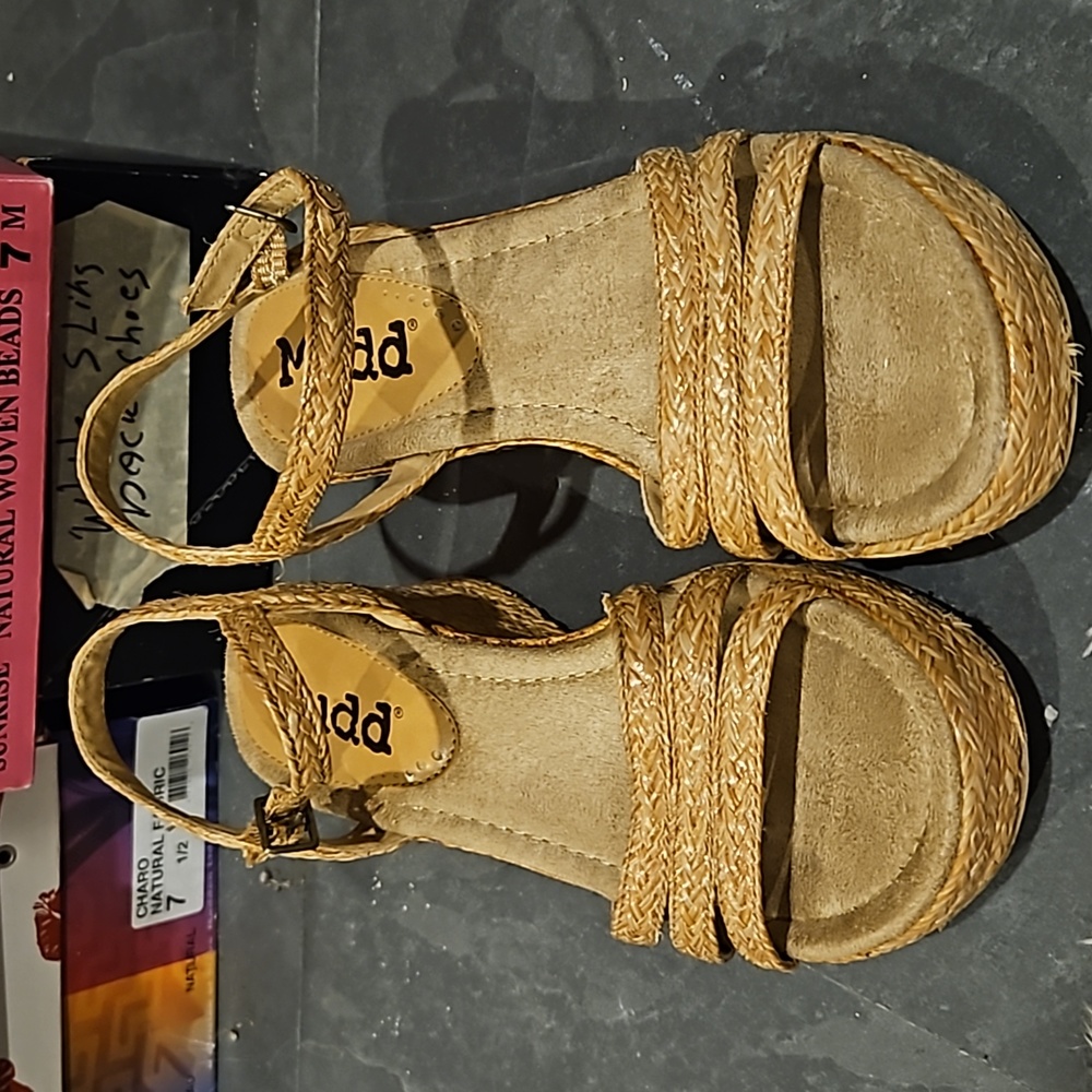 Tan hemp wedges 4"